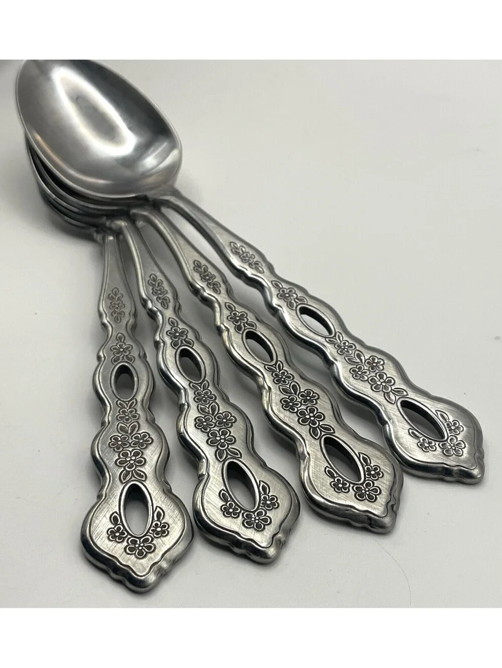 4- Oneida Community FANTASY Burnished Stainless Pierced Hndl Teaspoon Lot ~ 6”